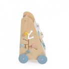 Moni fa járássegítő