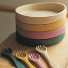 PETITE&MARS Szilikon tányér tapadókoronggal TAKE&MATCH Intense Ochre 6m+