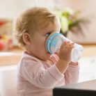 NUK MAGIC CUP varázslatos pohár 230ml - kék oroszlán  