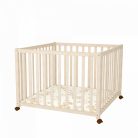 Timba II. 102*102cm-es emelhető, görgős fa járóka - borostyán