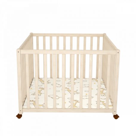 Timba II. 102*102cm-es emelhető, görgős fa járóka - borostyán