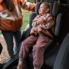   PETITE&MARS Flex Pro i-Size gyermekülés - 100-150 cm - Black Air 