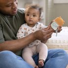 INGENUITY Rágóka/csörgő kesztyű róka 3hó+