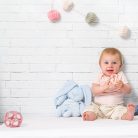 NATTOU Szilikon rágóka labda 2in1 BPA mentes 10 cm rózsaszín