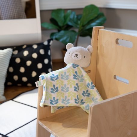 INGENUITY Morzsolókendő Cozy Lovey – Nate™ 0hó+