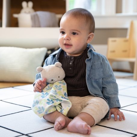 INGENUITY Morzsolókendő Cozy Lovey – Nate™ 0hó+