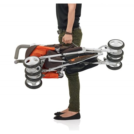 Inglesina Trip sportbabakocsi + lábzsák- Iris